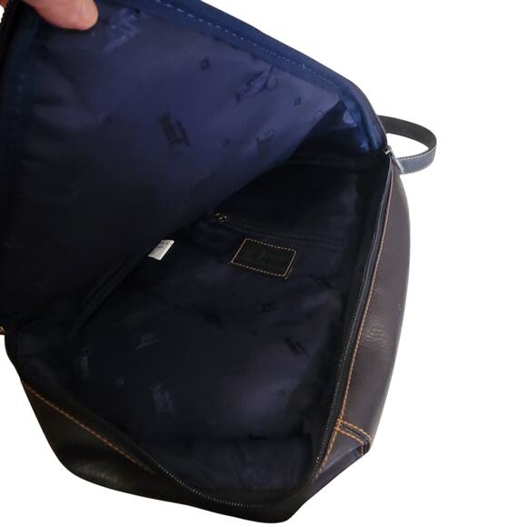 Links & Kings Black Leather Golf Shoe Bag with Shin Invitaional logo on front - Picture 6 of 12